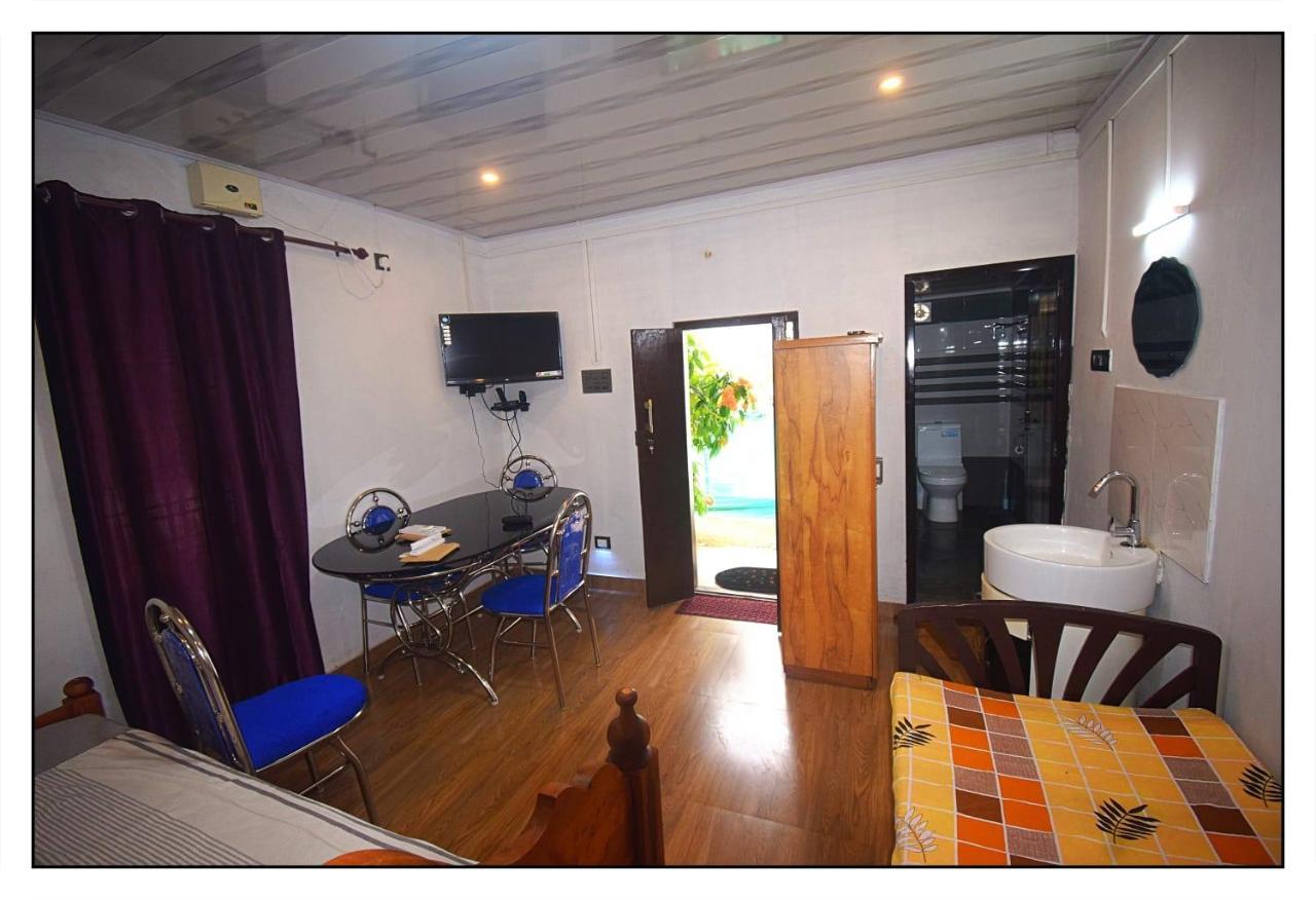 Munroe Inn Homestay Kollam Extérieur photo